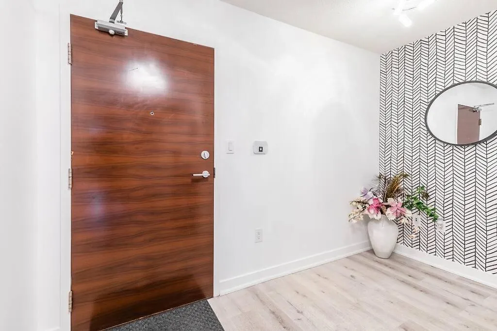 Luxury Suite Downtown Toronto Near Cn Tower Apartment