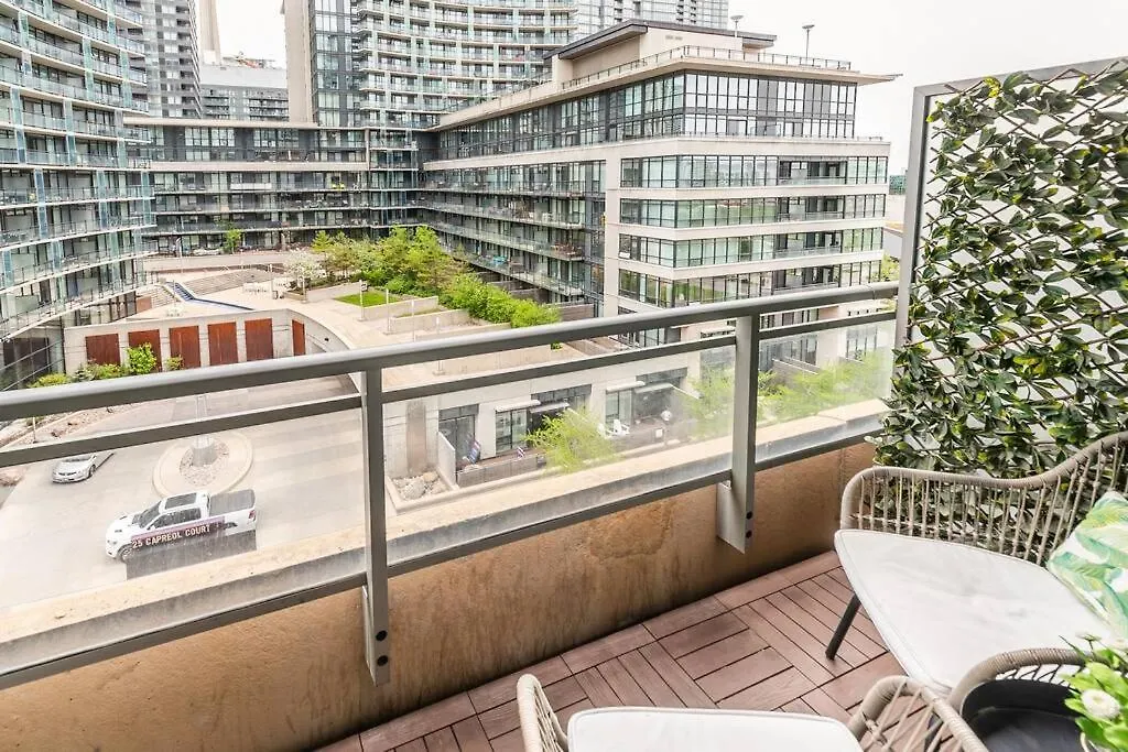 Luxury Suite Downtown Toronto Near Cn Tower